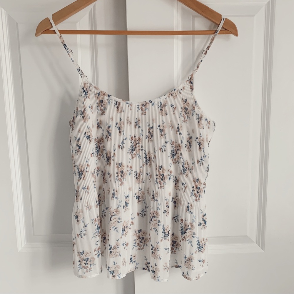 Abercrombie & Fitch Floral Print Tanks Size XS